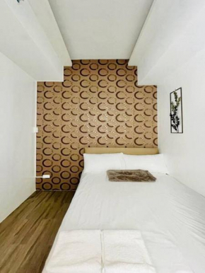WV 10 Stylish 1BR Apartment